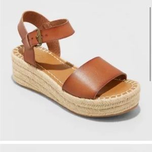 ISO Universal Thread Espadrilles size 7.5